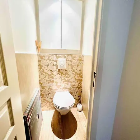 Appartement Centre , Magnifique , 5 Min Palais *