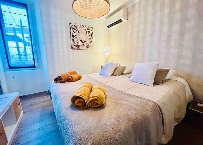 Centre , Magnifique , 5 Min Palais *