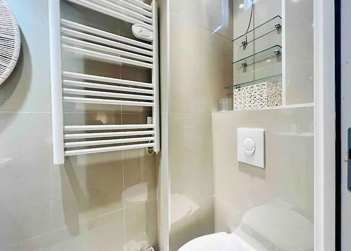 Centre , Magnifique , 5 Min Palais شقة *