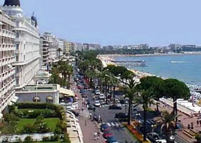 شقة Centre , Magnifique , 5 Min Palais كان